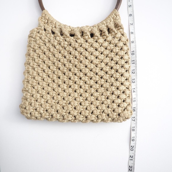 70s Vintage Crochet Knit Hand Bag Wooden Top Handles Tan Boho Macrame Purse‎ - Picture 5 of 8
